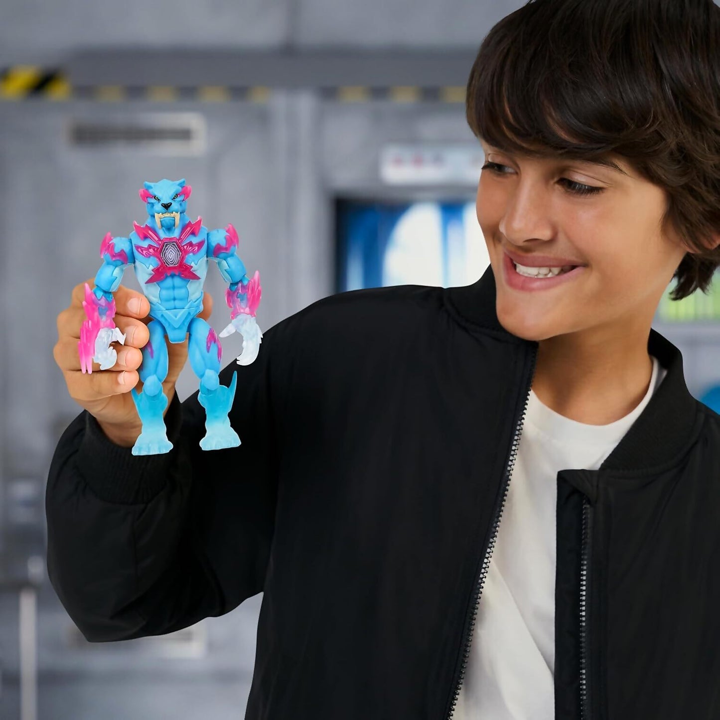 MrBeast Lab - Mutators Lightning Panther Hyper Fusion Series Action Figure