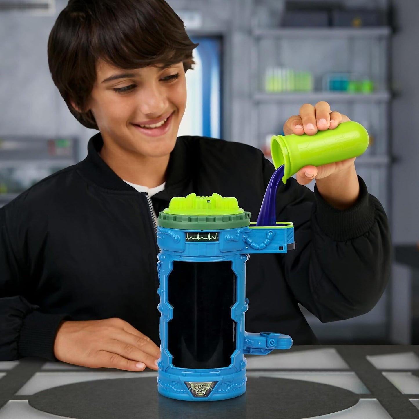 MrBeast Lab - Mutators Atomic Earth Panther Hyper Fusion Series Action Figure