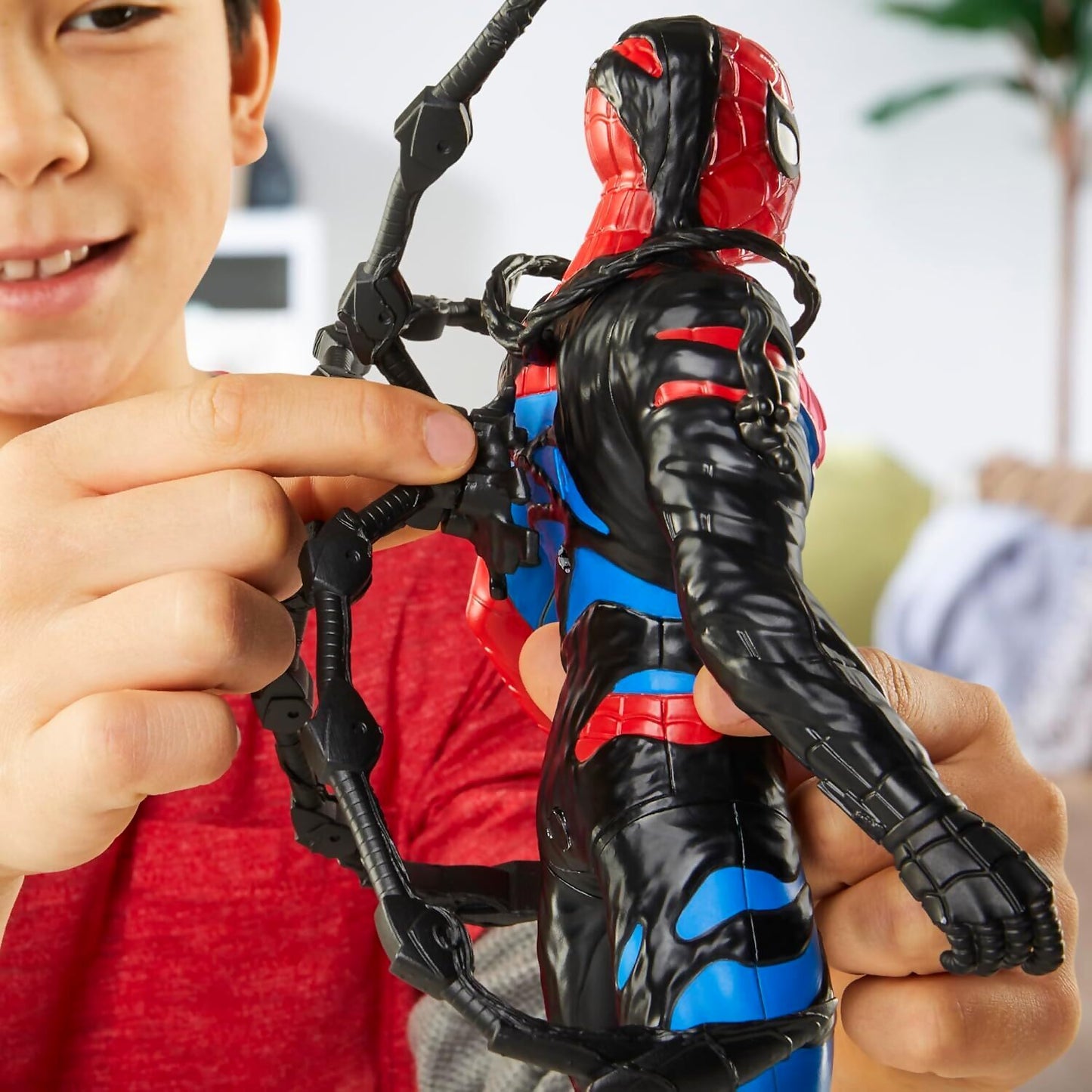 Marvel Spider-Man - VenomVersus Spider-Man Liquid Shifter Colour Change 11-inch Action Figure - Hasbro