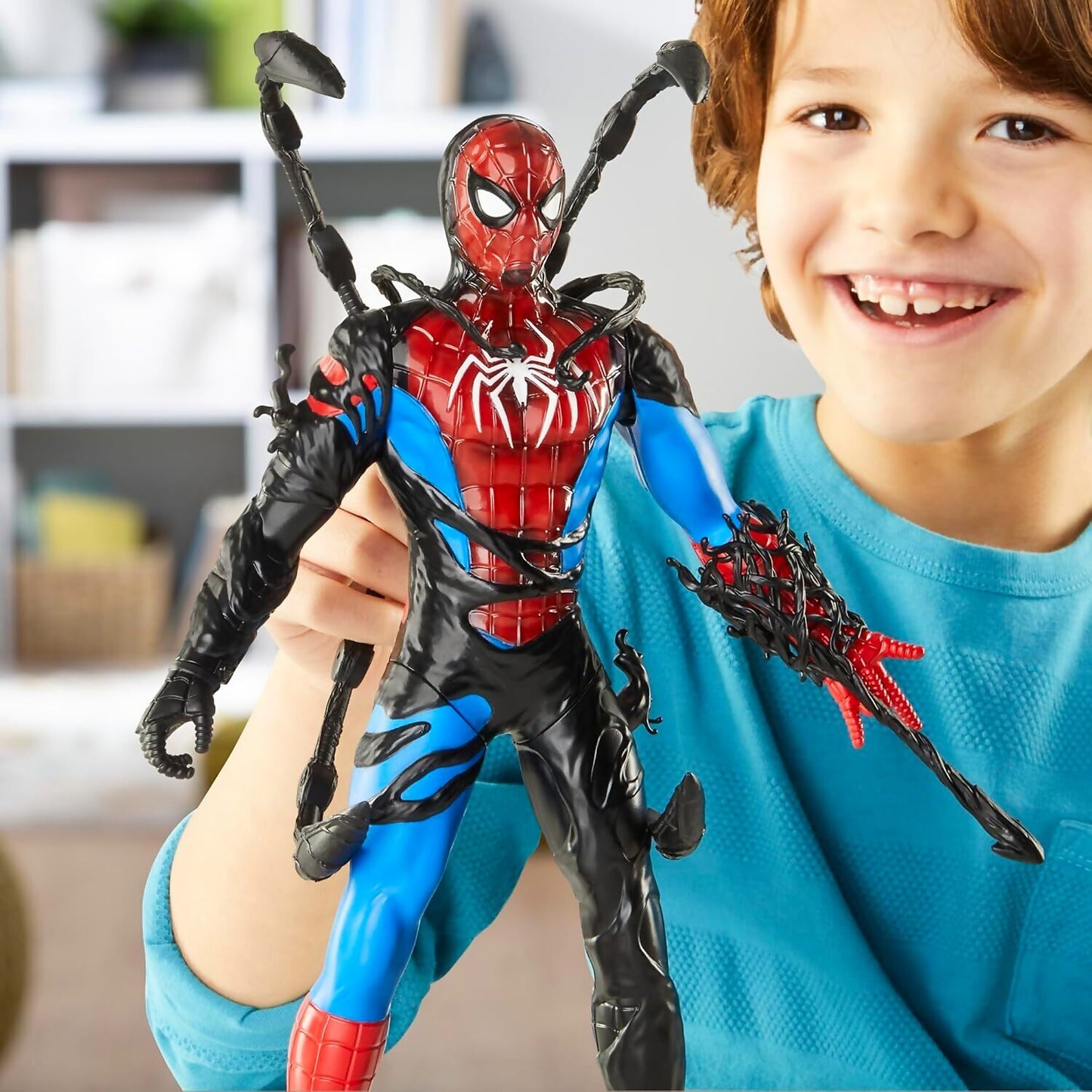 Marvel Spider-Man - VenomVersus Spider-Man Liquid Shifter Colour Change 11-inch Action Figure - Hasbro