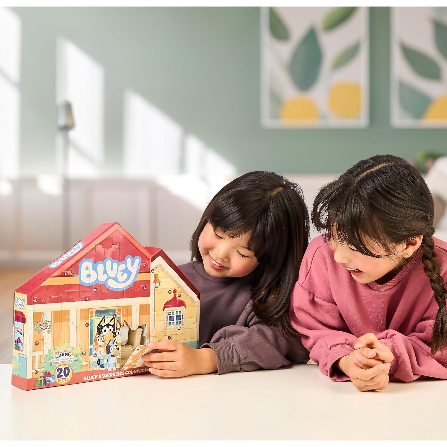 Bluey - Bluey's Surprises Countdown Calendar for any Occasion 20 Gifts Inside