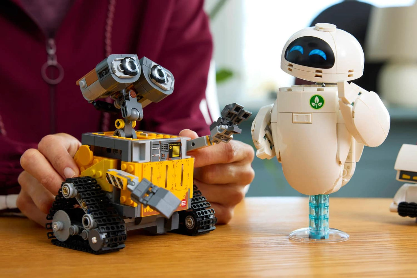 LEGO 43279 WALL-E and EVE - Disney