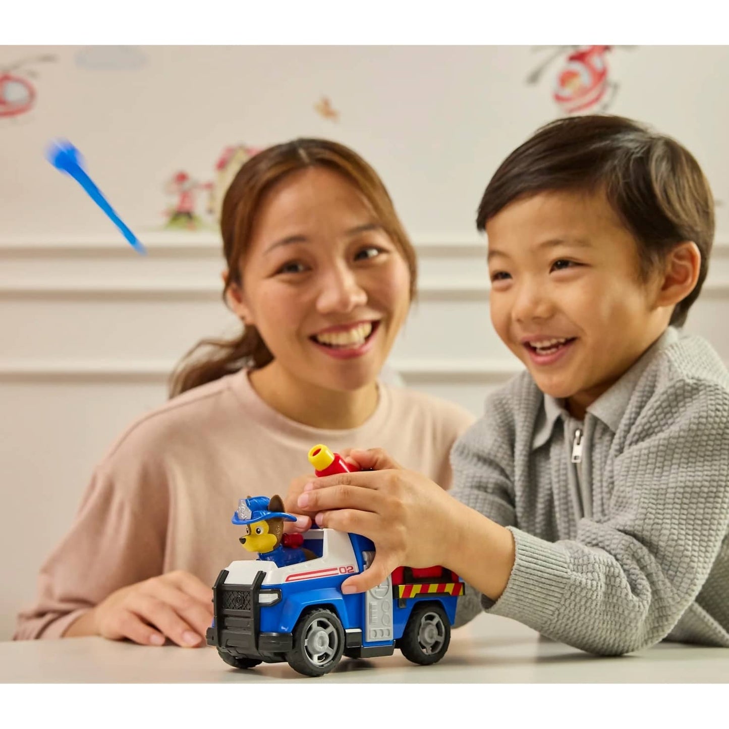 Paw Patrol - Fire Rescue: Rescue Fire Cruiser with Chase Figure - Spin Master