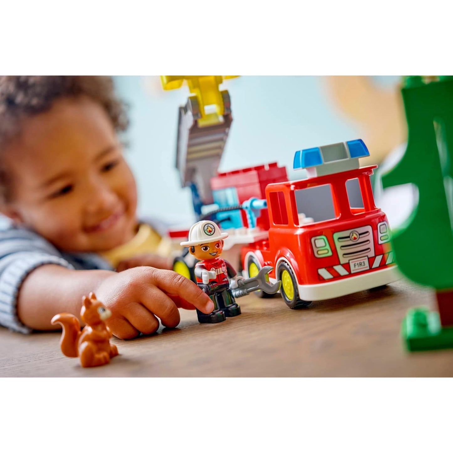 LEGO 10473 Fire Truck with Hose and Firefighter - Duplo