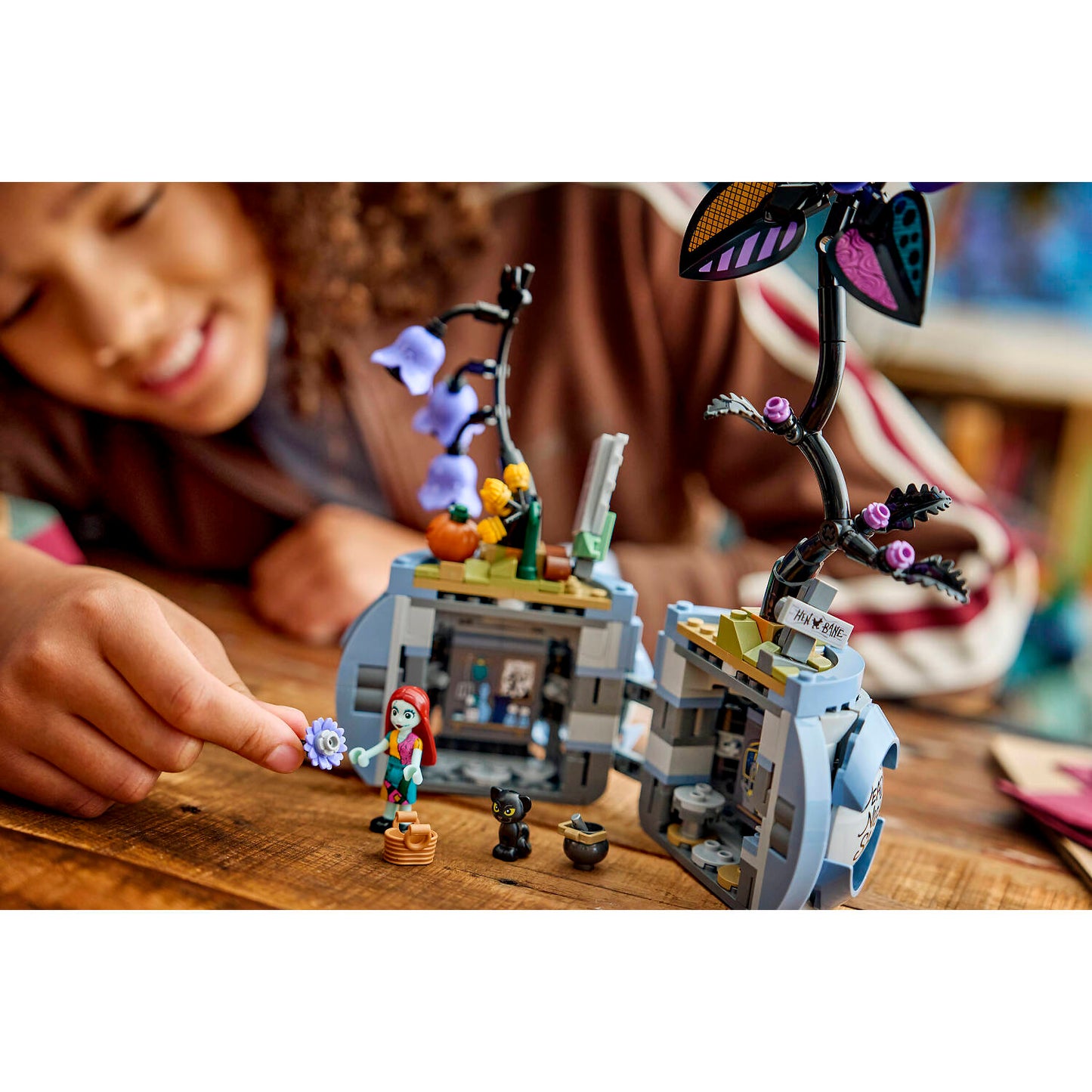 LEGO 43288 Sally's Flowerpot - Disney