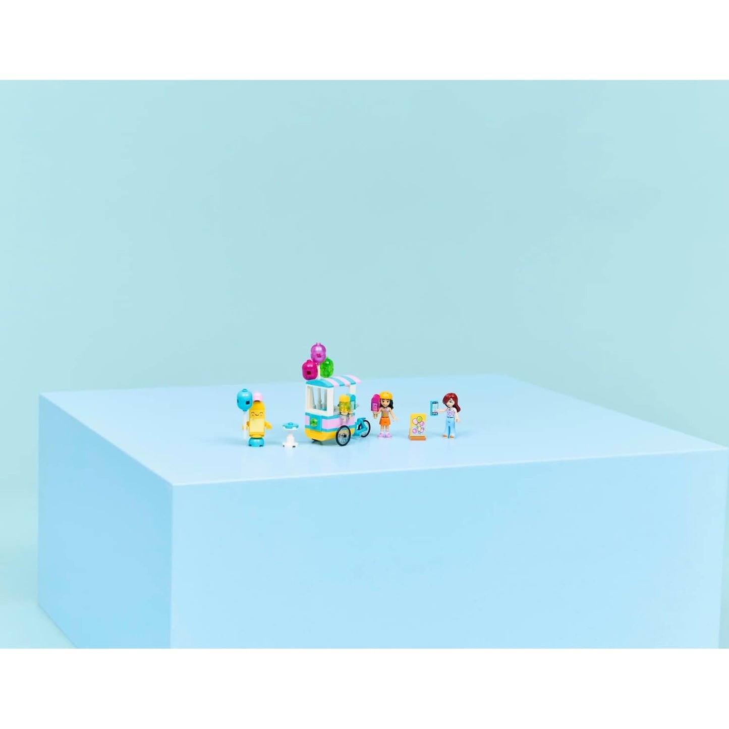 LEGO 42692 Ice Cream & Balloon Stand - Friends