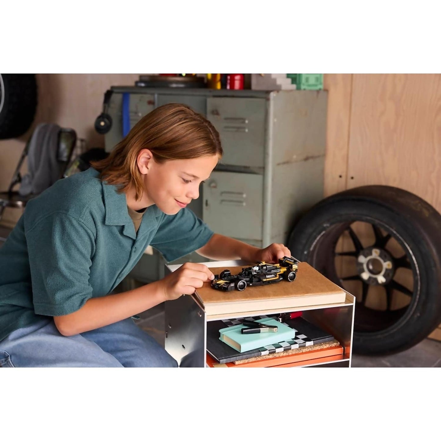 LEGO 77252 APXGP Team Race Car from F1® The Movie - Speed Champions