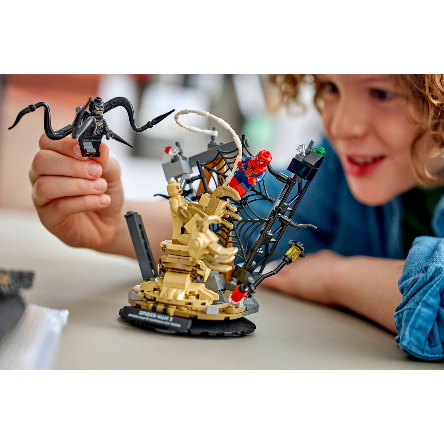 LEGO 76334 Epic Battle: Spider-Man vs. Sandman - Marvel Super Heroes