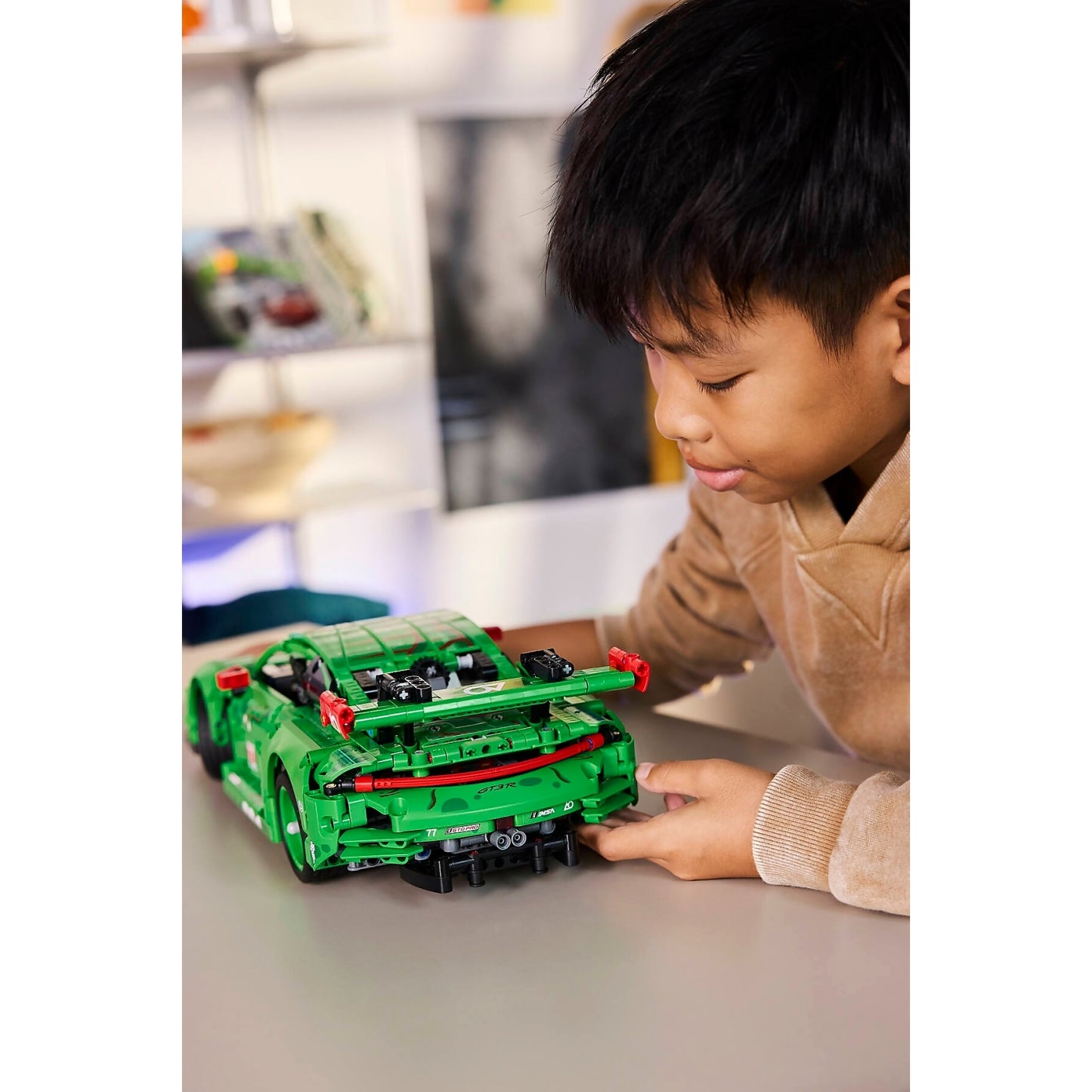 LEGO 42224 Porsche 911 GT3 R REXY AO Racing Car - Technic