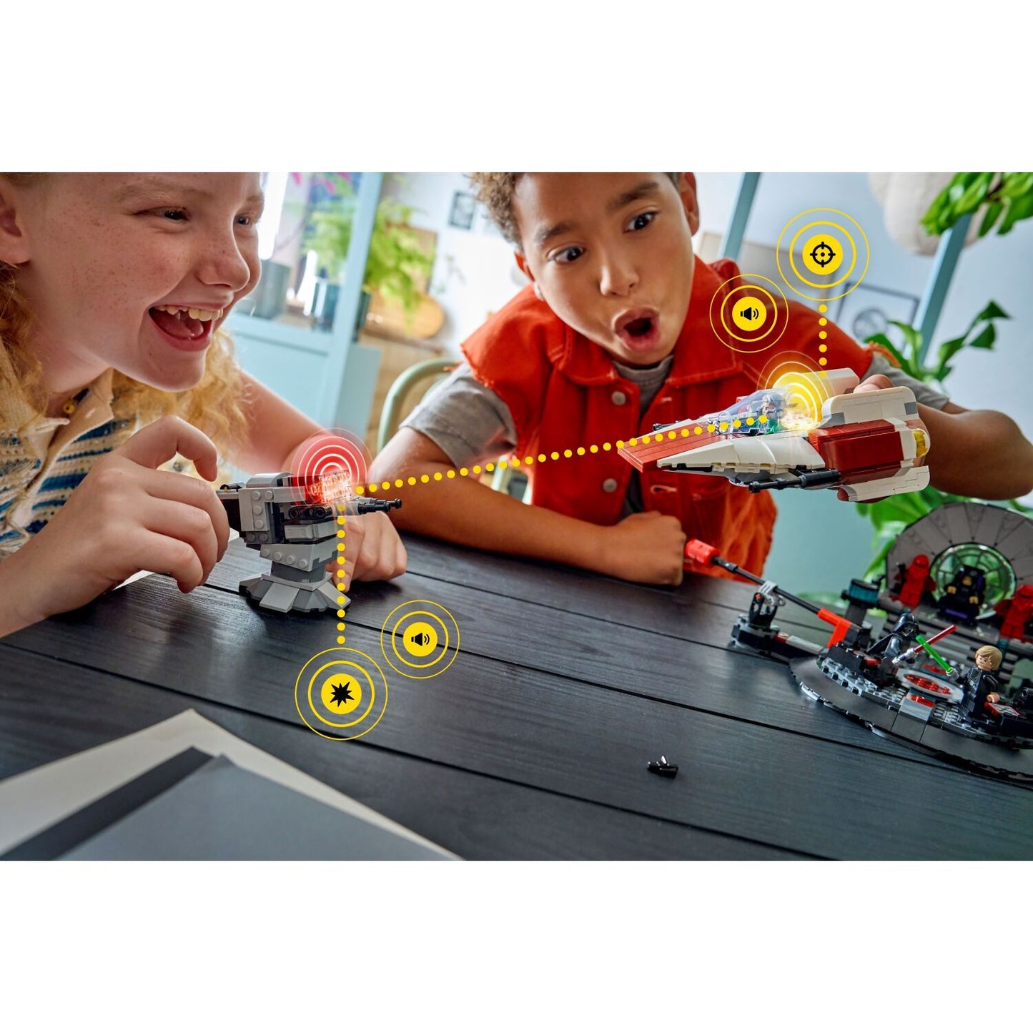 LEGO 75427 SMART Play™: Throne Room Duel & A-Wing™ - Star Wars