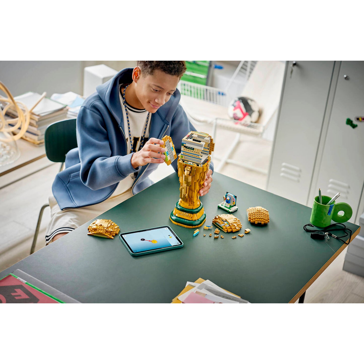 LEGO 43020 FIFA World Cup™ Official Trophy - Editions