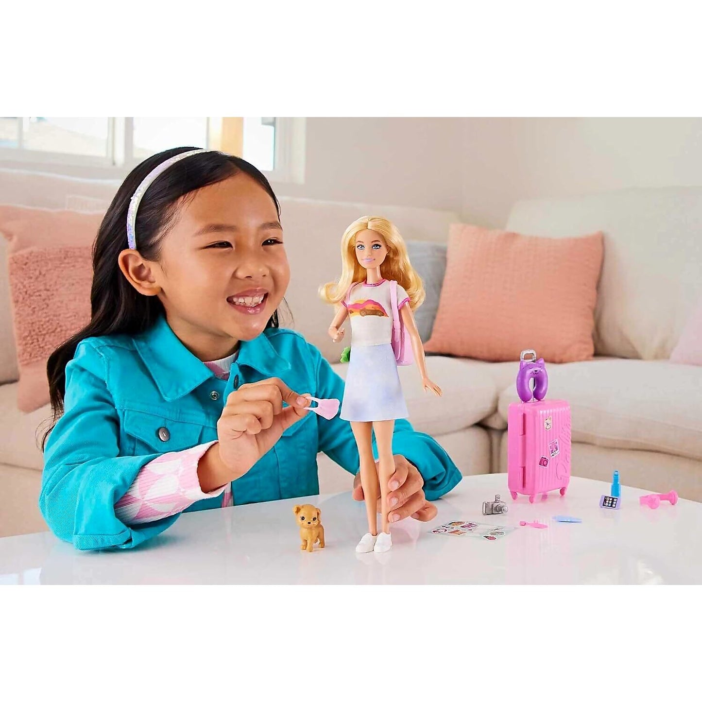 Barbie - Family & Friends Barbie Malibu Doll Travel Set with Puppy & Accessories - Mattel