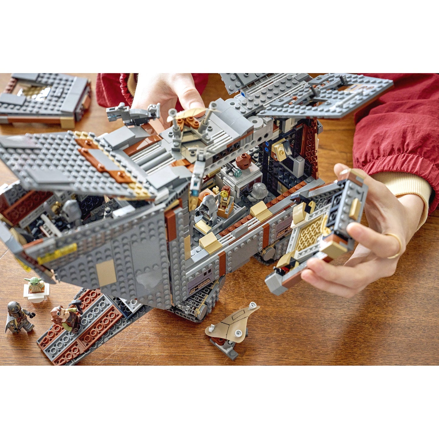 LEGO 75453 Offworld Sandcrawler™ and Mudhorn - Star Wars