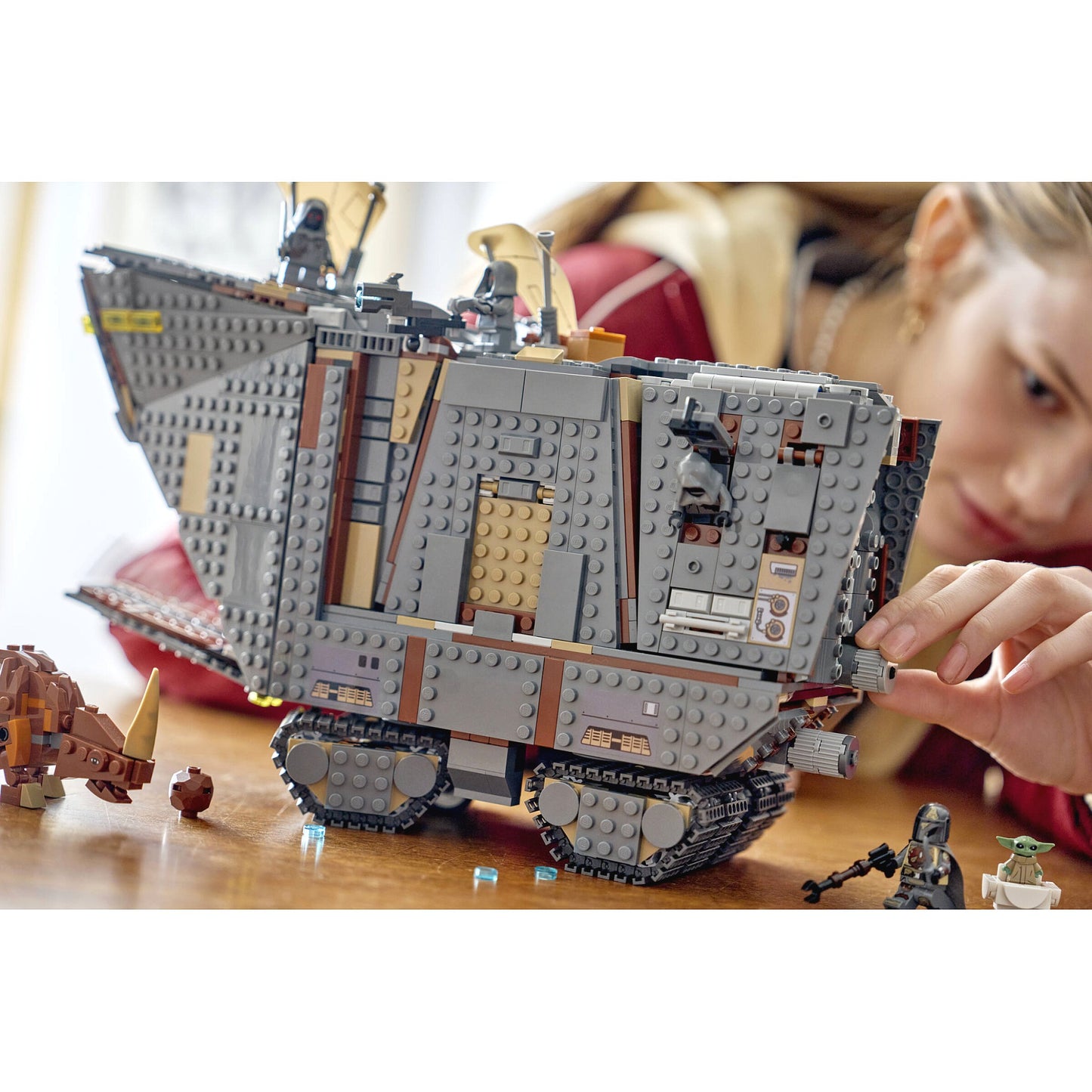 LEGO 75453 Offworld Sandcrawler™ and Mudhorn - Star Wars