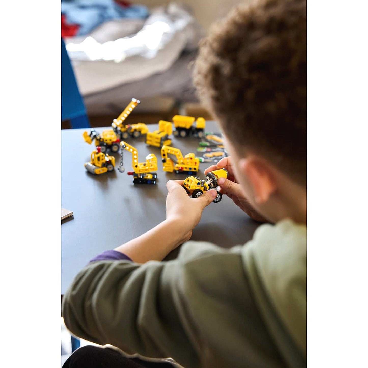 LEGO 42233  Mighty Machines Series 1 - Technic
