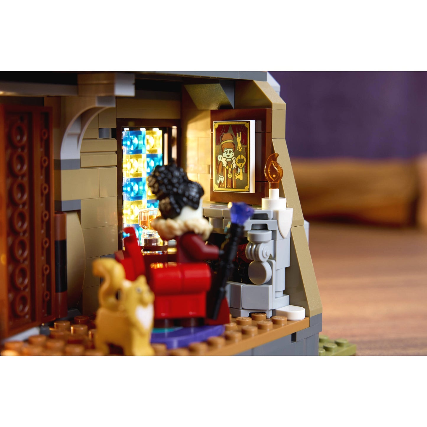 LEGO® 11383 Mayor Manor - Icons