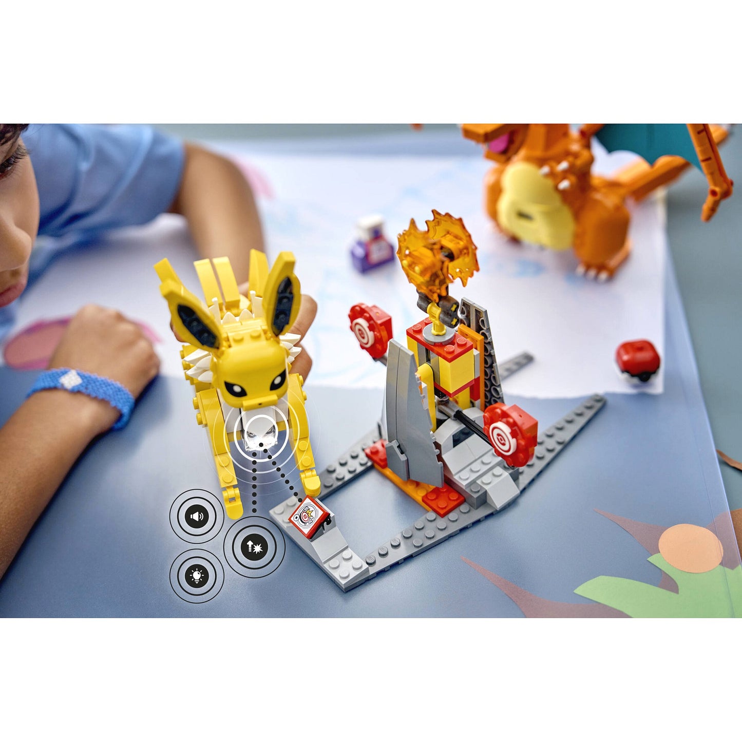 LEGO® 72167 SMART Play™ All-In-One Charizard vs. Jolteon Ultimate Battle - Pokémon™