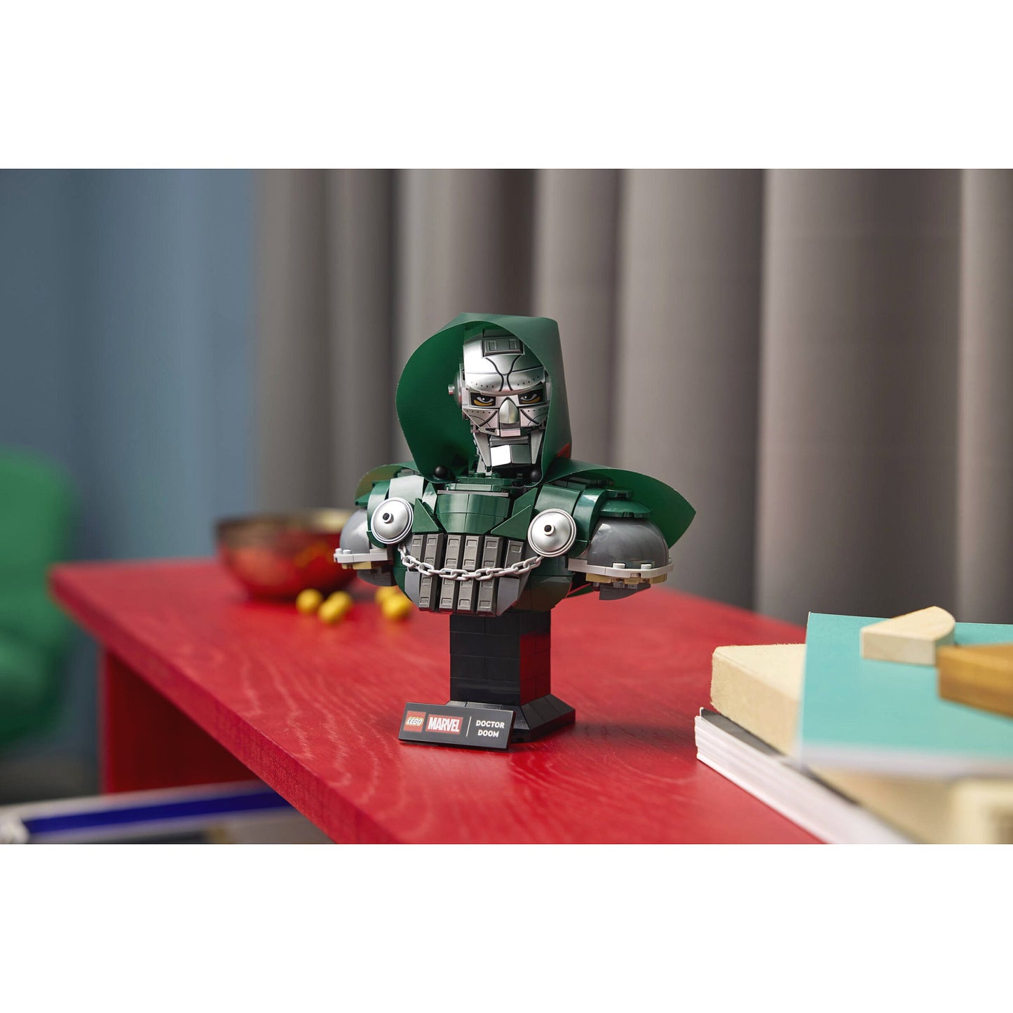 LEGO 76345 Doctor Doom Bust - Marvel Super Heroes