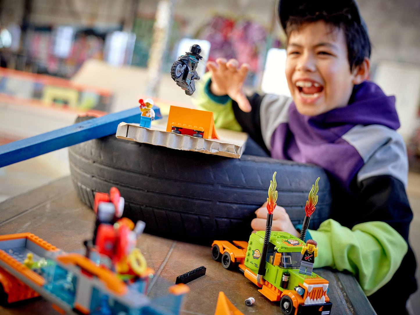 LEGO 60294 Stunt Show Truck - City Stuntz