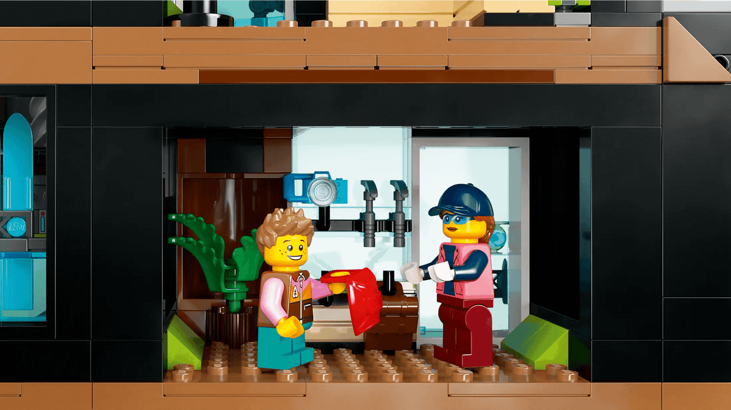 LEGO 60366 Ski and Climbing Center - City