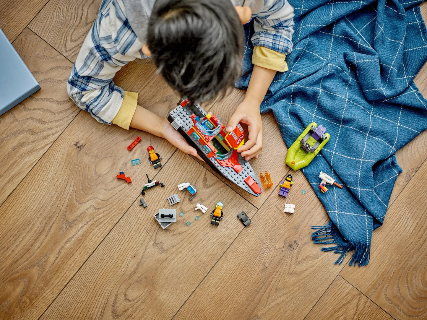 LEGO 60373 Fire Rescue Boat - City