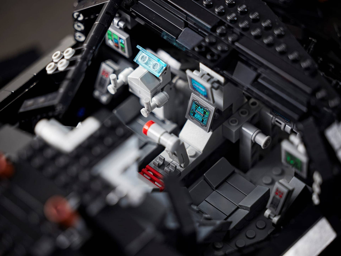 LEGO 76240 DC Batman Batmobile Tumbler  - DC Super Heroes