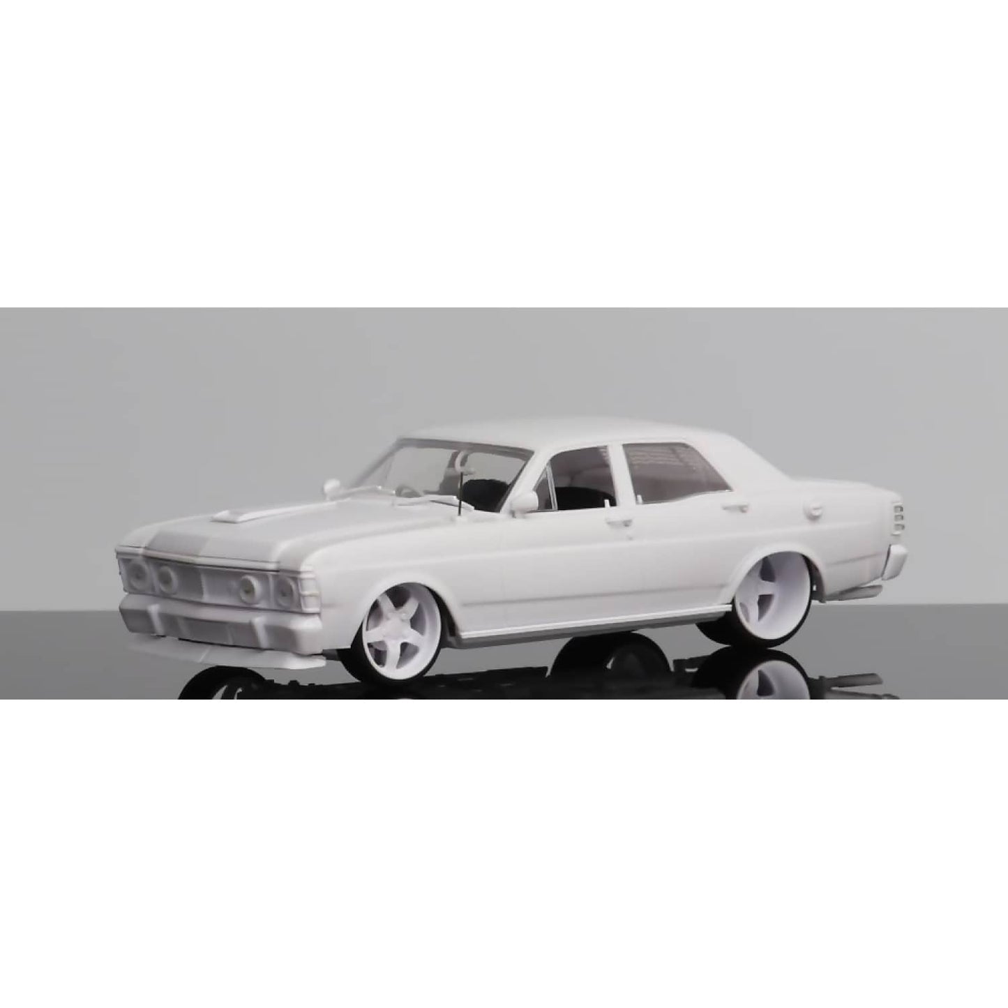 DDA Collectibles 1:24 Scale - Ford Falcon XW GTHO Custom Slammed Sealed Body Opening Bonnet with Engine - Plastic Diecast Model Kit