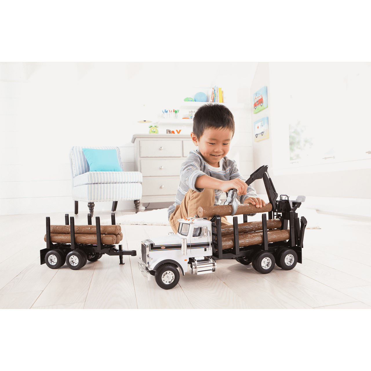 Tomy - Big Farm Peterbilt 1:16 Scale Model 367 Logging Truck With Pup Trailer And Logs