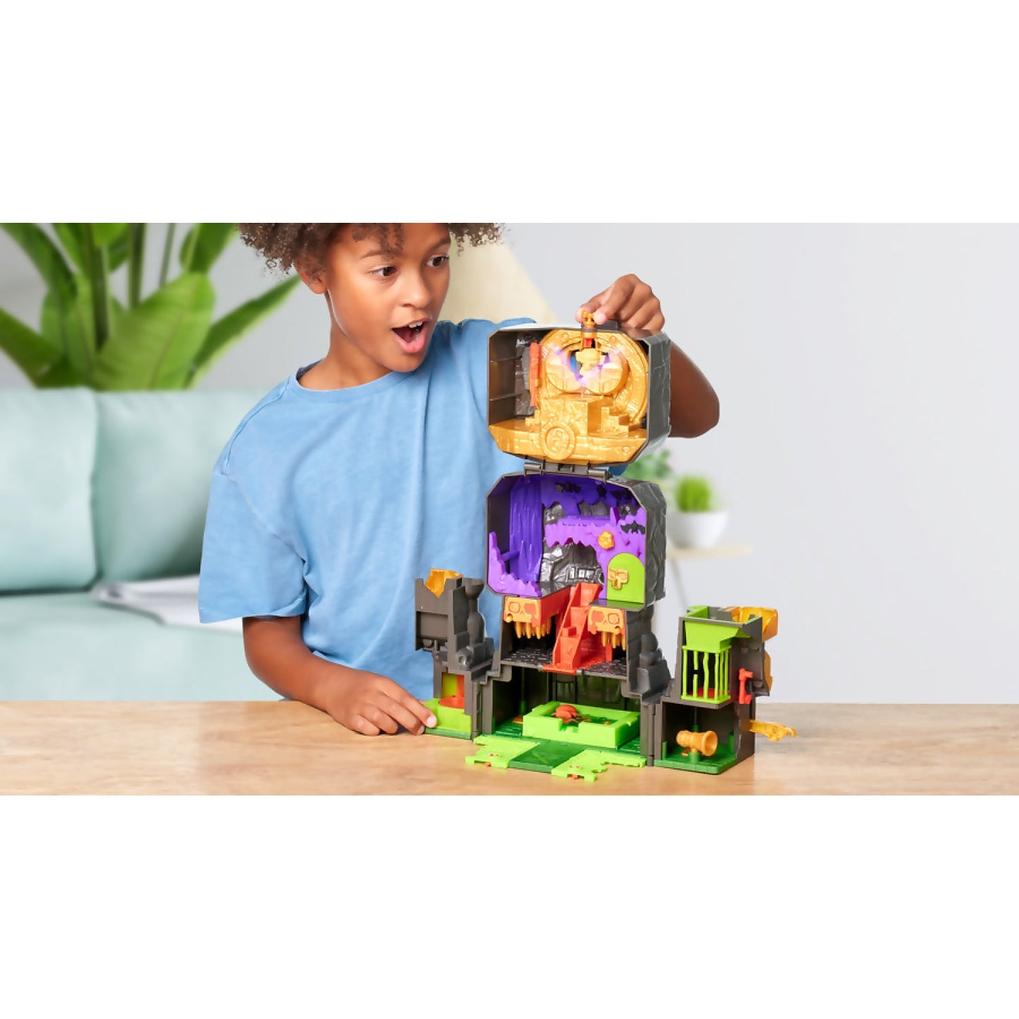 Treasure X - Lost Lands Skull Island Temple Mega Playset