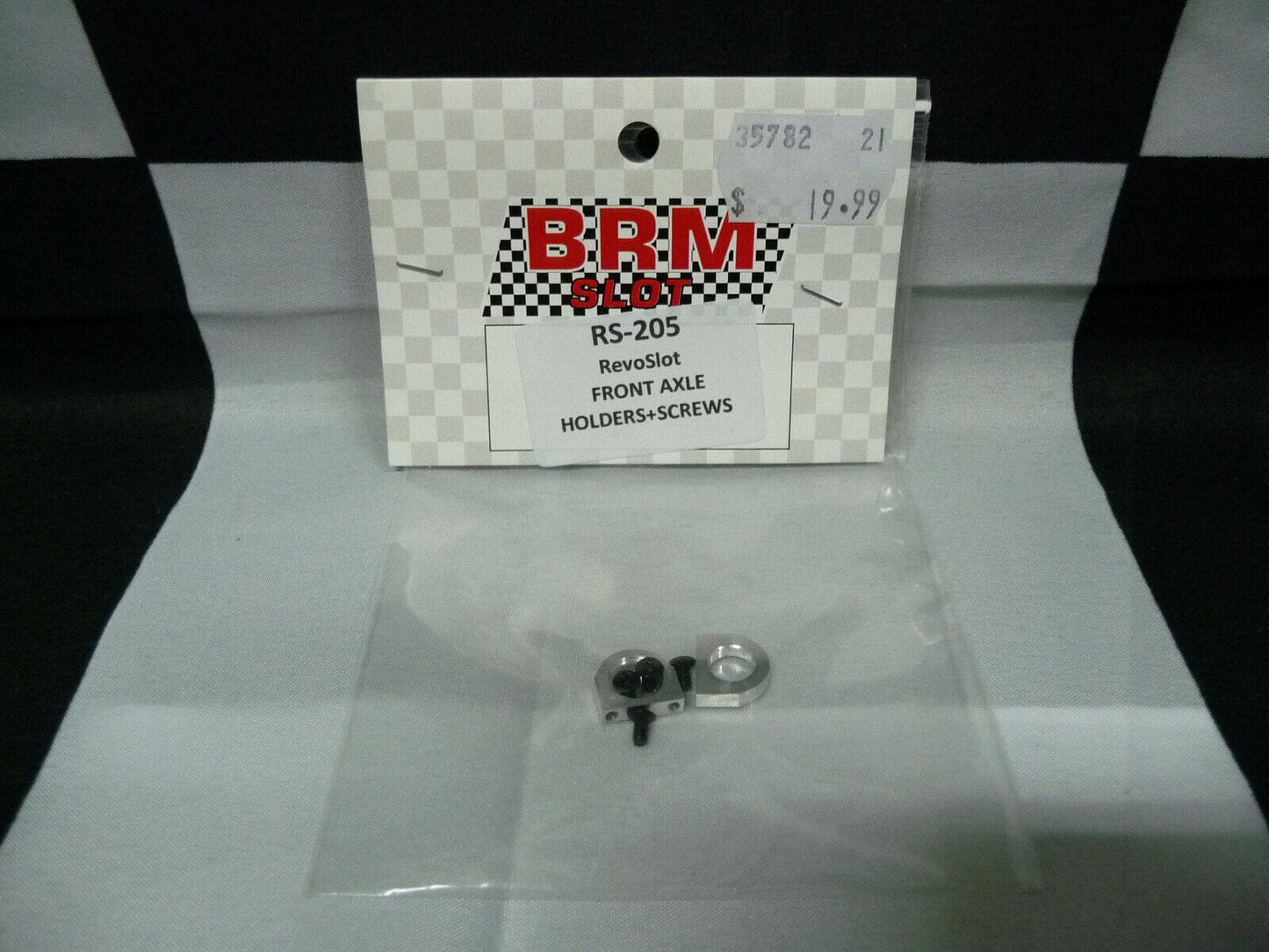 BRM SLOT RS-205 RevoSlot Front Axle Holders + Screws