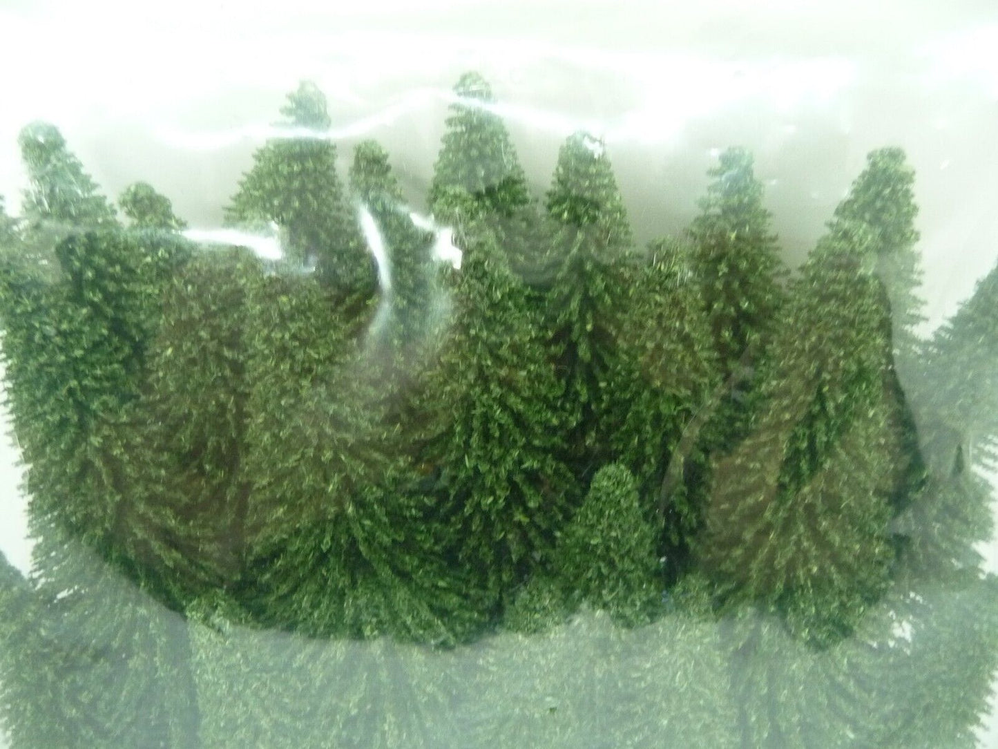 HORNBY R77199 FIR TREES 5 to 14cm x 20PCE HO OO