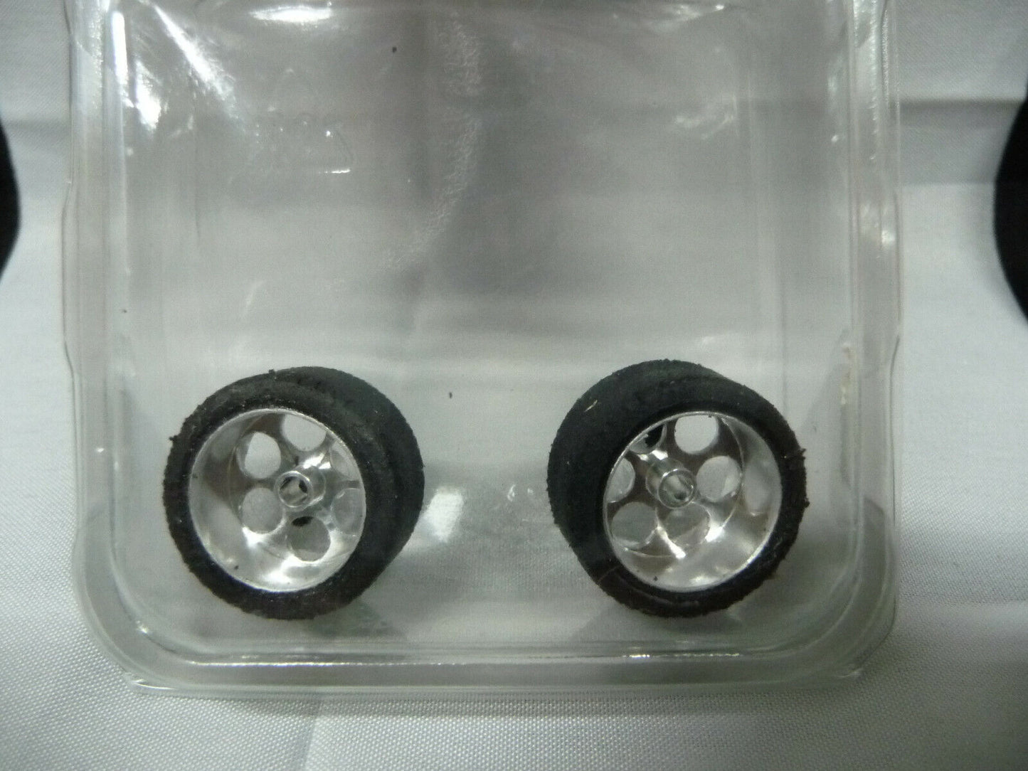 NSR N9010 RTR Rubber Tyres 20 x 10 on 17 inch dia wheels