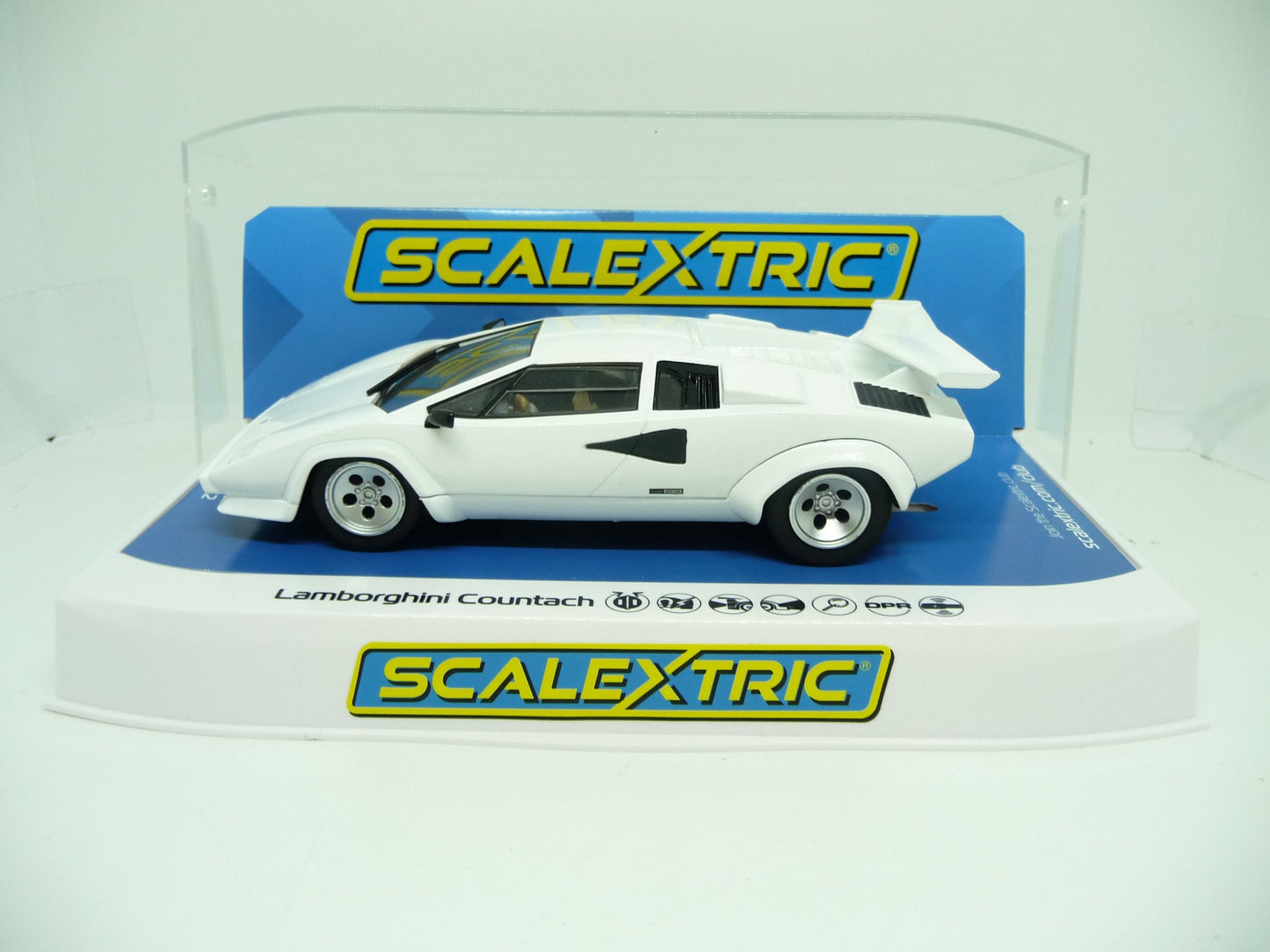 Scalextric C4336 Lamborghini Countach - White