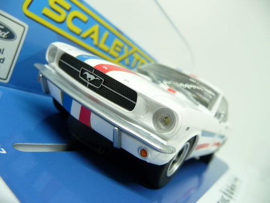Scalextric C4364 Ford Mustang Ian Geoghegan 1965 slot car also suits Carrera