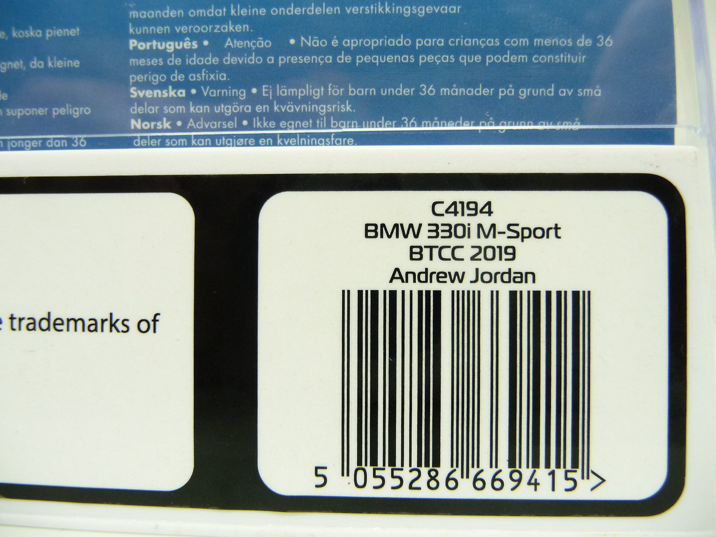 Scalextric C4194 1:32 BMW 330i M-Sport 77 Jordan slot car also suits Carrera