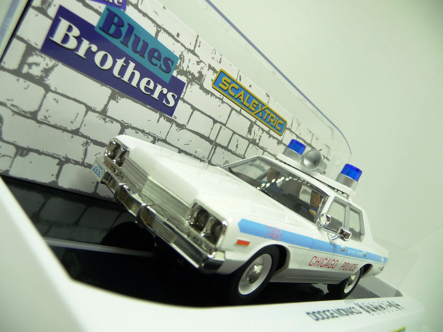 Scalextric C4407 Dodge Monaco - Blues Brothers - Chicago Police