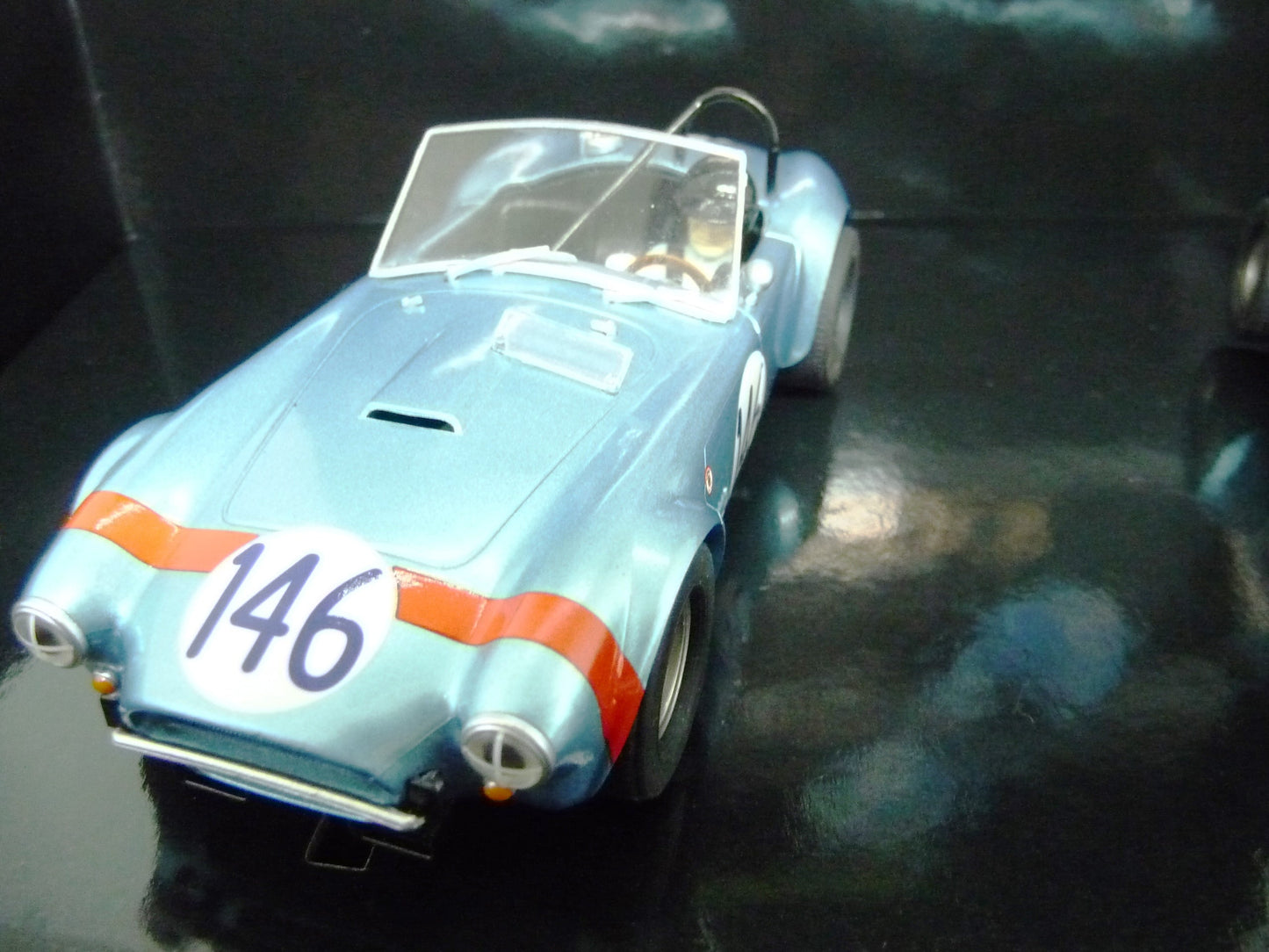 Scalextric C4305a Shelby Cobra 289-1964
