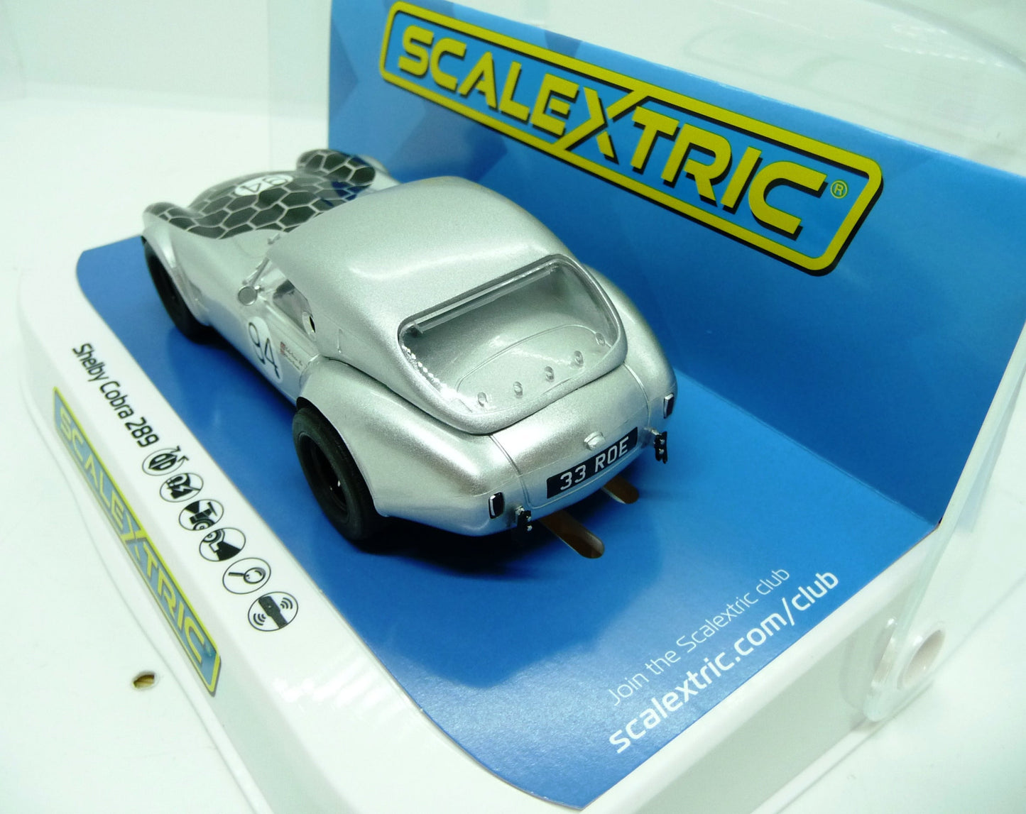 Scalextric C4417 Shelby Cobra 289 - Csx2201- Snake Eyes