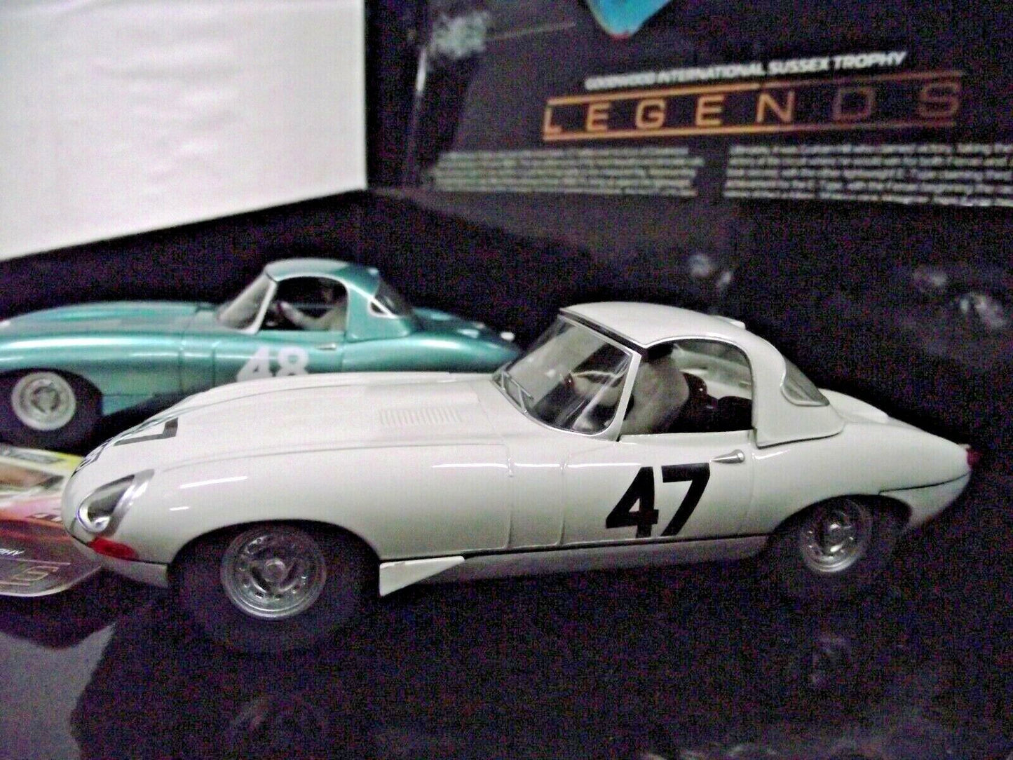 Scalextric C3898A 1:32 Goodwood International Sussex Trophy (Legends) Box Set