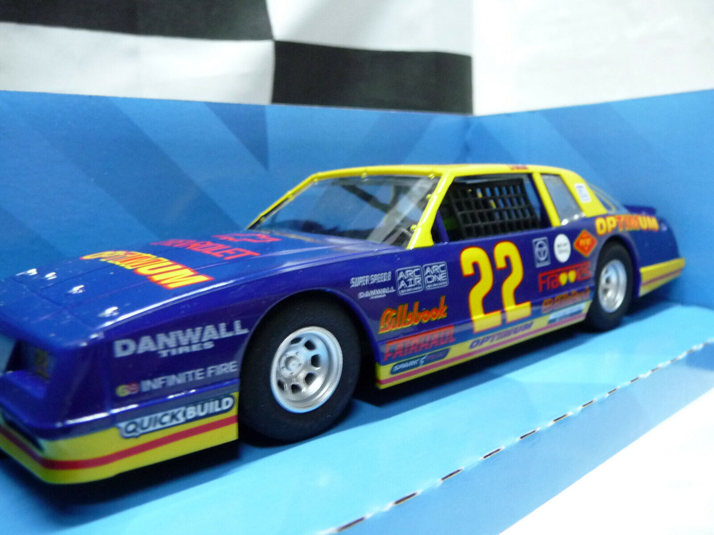 Scalextric C4038 1:32 Chevrolet Monte Carlo Creekside No22 slot car also suits Carrera