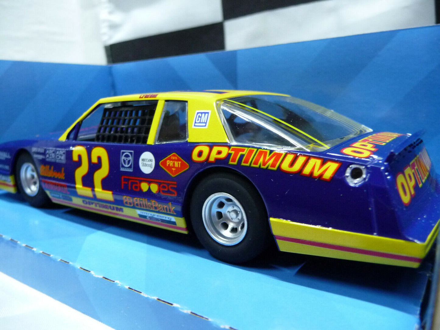 Scalextric C4038 1:32 Chevrolet Monte Carlo Creekside No22 slot car also suits Carrera